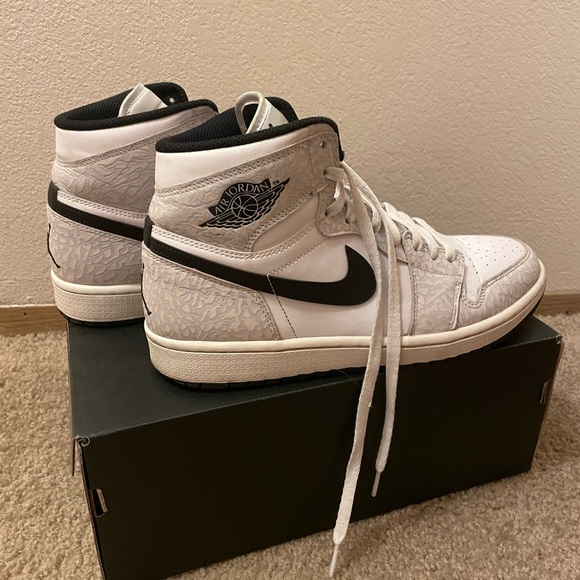 Jordan 1 White Elephant size 9 in Men’s (Used) - Picture 4 of 8